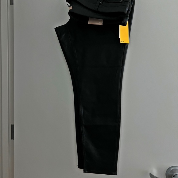 H&M Black/Coated Skinny High Jeans (Plus) - Picture 7 of 7